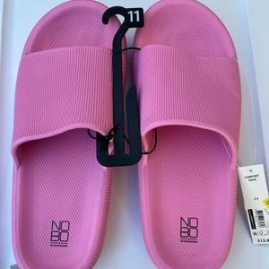 Women Pink no boundaries slides